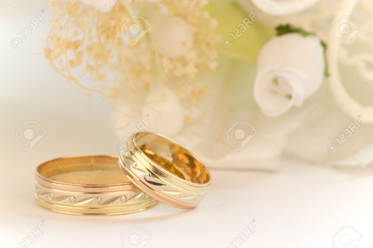 wedding rings background