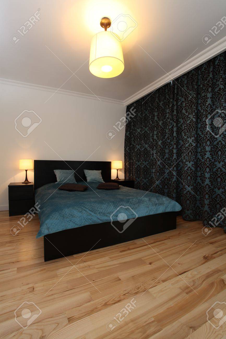 Bleu et marron chambre à coucher moderne maison contemporaine ...