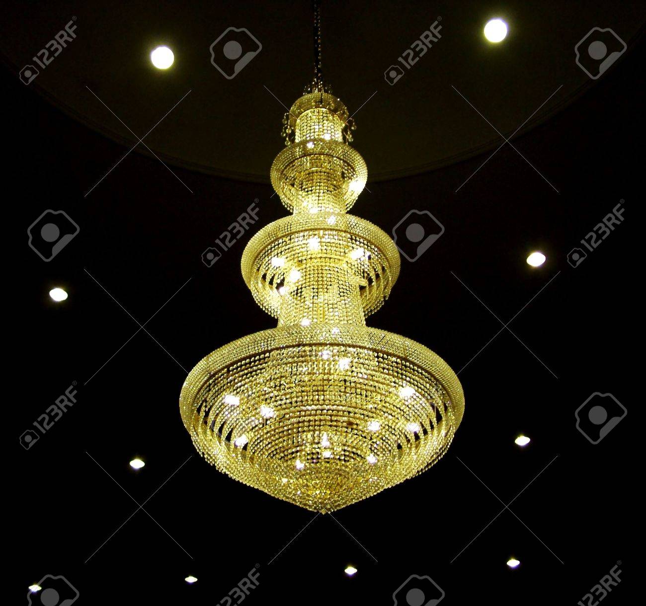 Luminoso, lampadina, soffitto, lampadario, scuro, il design, vetro ...