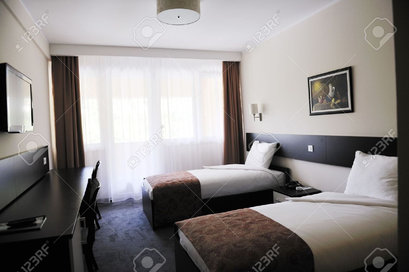 Disegno arredamento interni gratis : disegno parete camera da ...