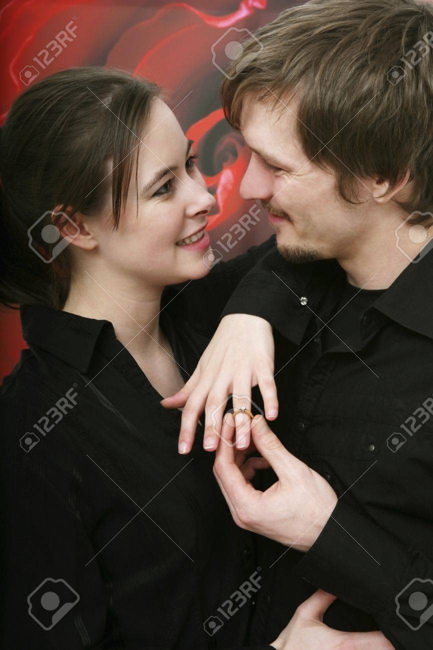 Guys engagement ring finger