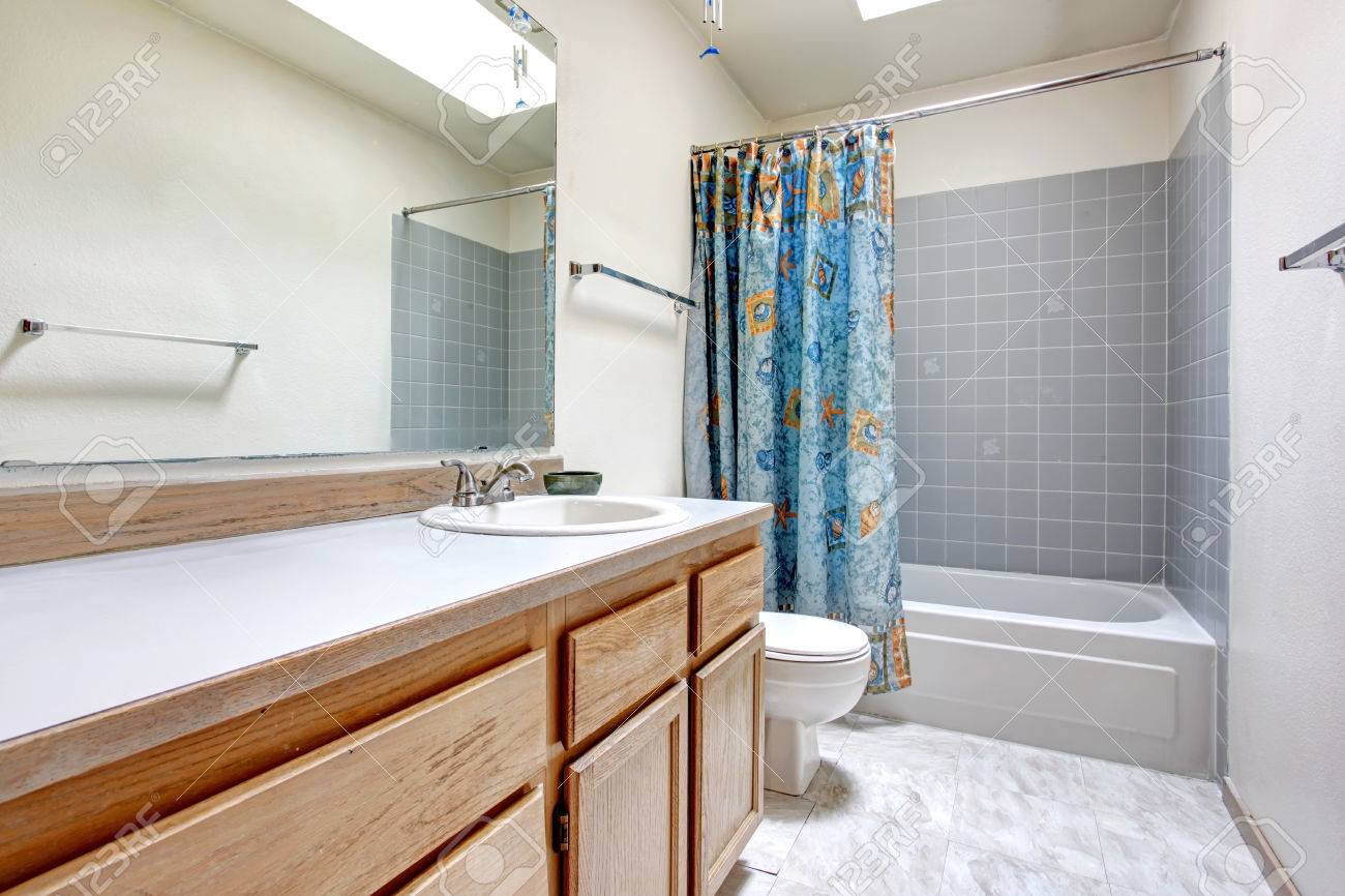 Piastrelle bagno bianco : piastrelle bagno bianco opaco ...