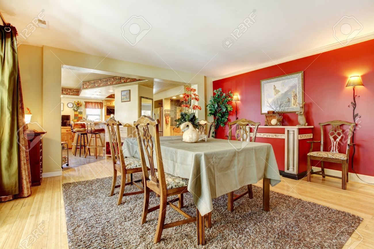 Colori per sala da pranzo. sedia classica in legno avorio stile ... Colori pareti sala da pranzo