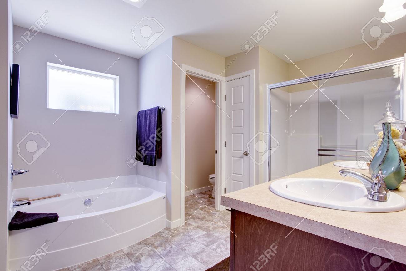Bagno con doccia a pavimento: bagno con doccia a pavimento canlic ...