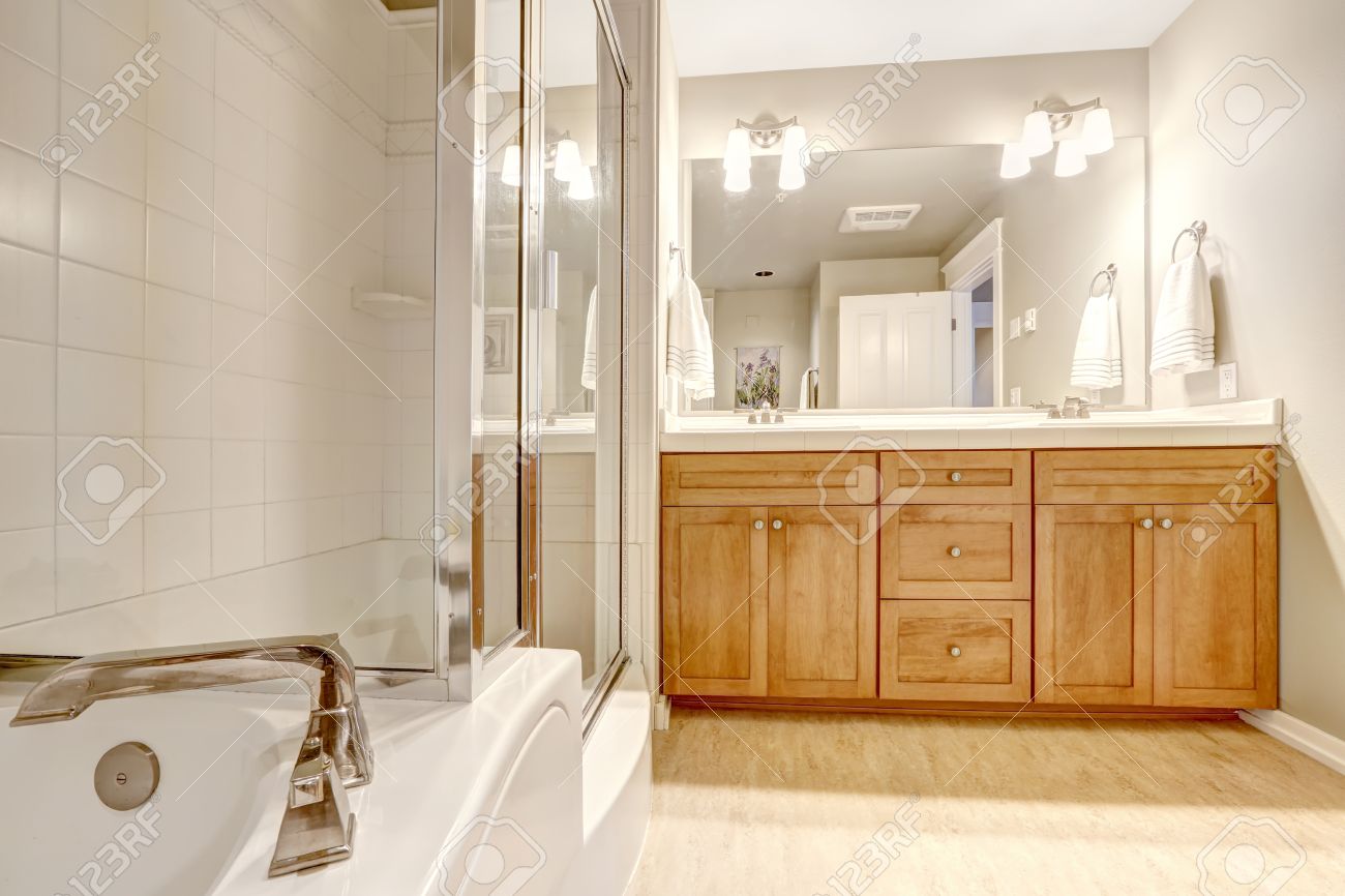 Vasche da bagno con doccia: bagno doccia vasca avienix for. vasca ...