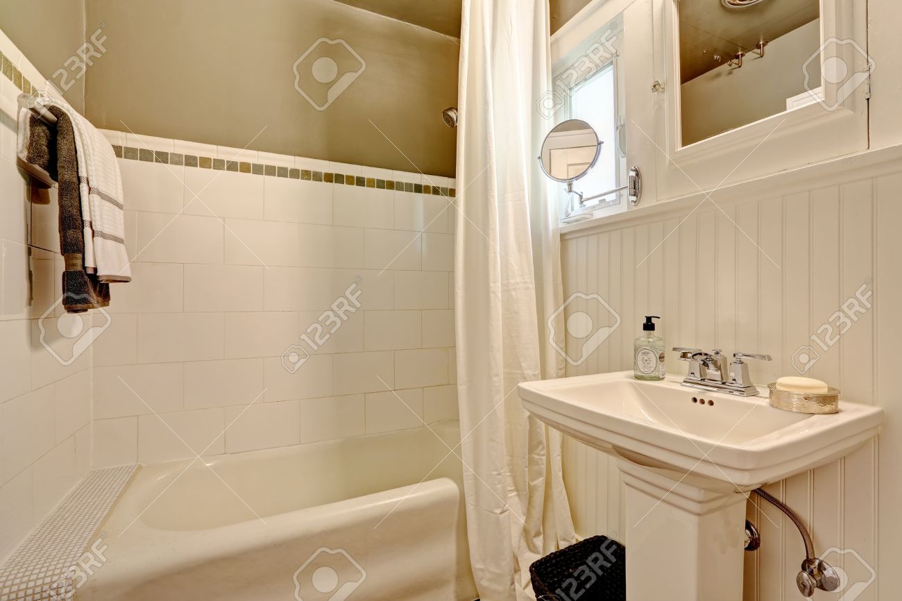 Bagno effetto legno scuron : bagno effetto legno scuron. bagno ...