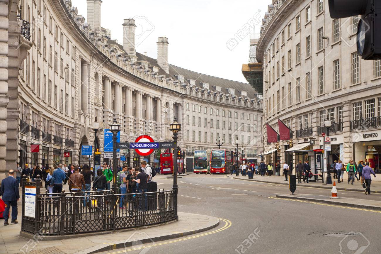 http://previews.123rf.com/images/irstone/irstone1405/irstone140500422/28576197-LONDON-UK-MAY-14-2014-People-and-traffic-in-Piccadilly-Circus-in-London-Famous-place-for-romantic-da-Stock-Photo.jpg