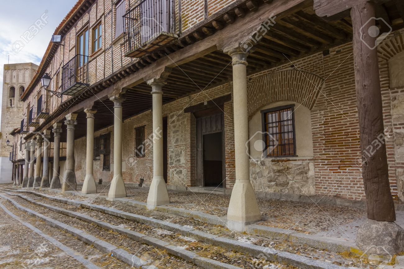 Case in pietra e mattoni: homify. immobili case mattoni pietra ... Ville in pietra e legno