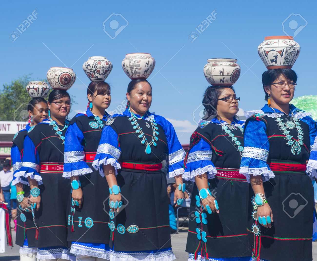 21519960 Gallup New Mexico August 10 Zuni Tribe Women With Traditional Costume Participates At The 92 Annual Stock Native American Women Tribes Women