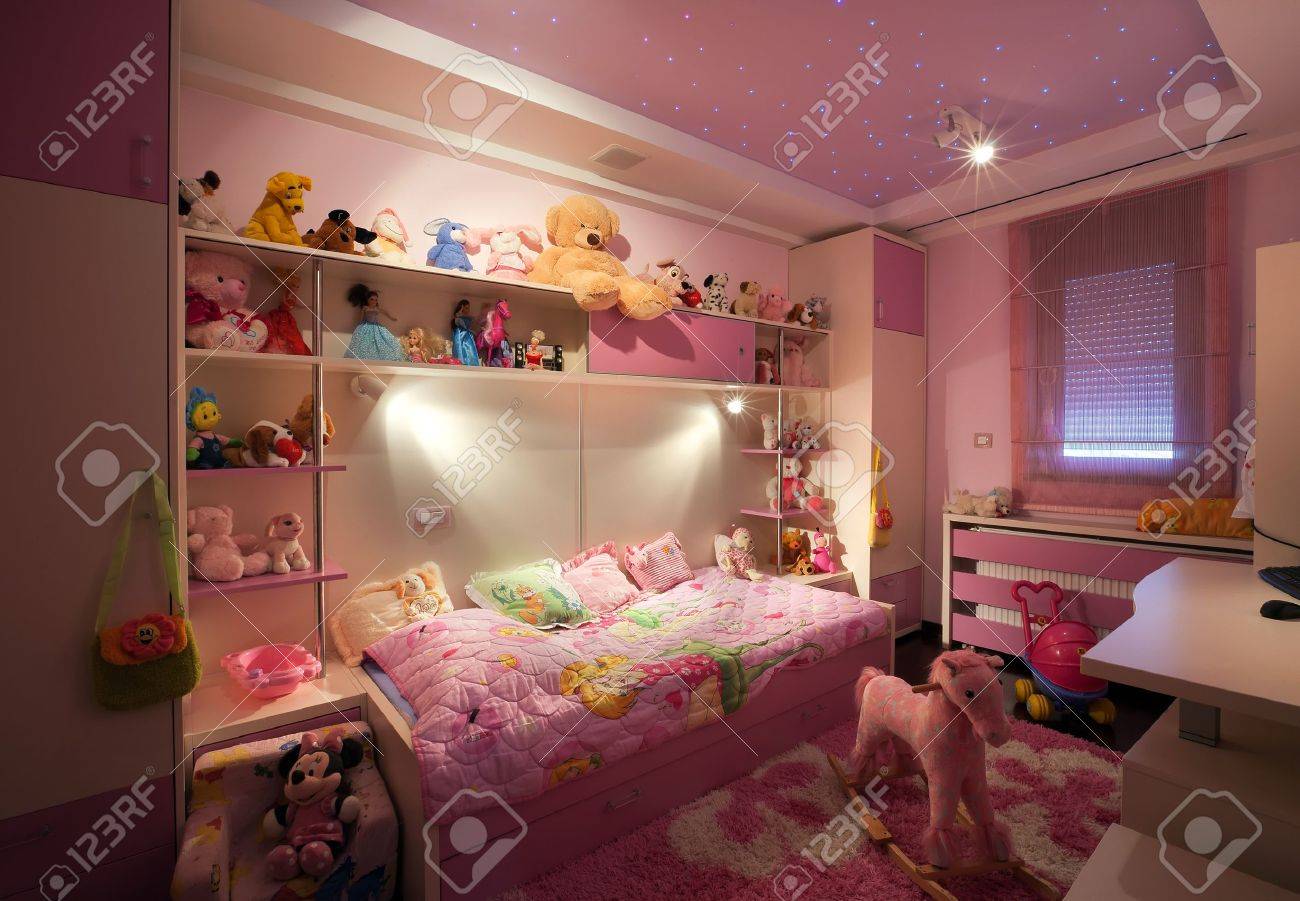 Intérieur d'une chambre d'enfant, design moderne, avec des meubles ...