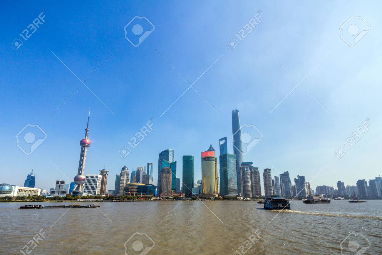 Shanghai skyline. shanghai est la plus grande ville chinoise par ... Le ville plus