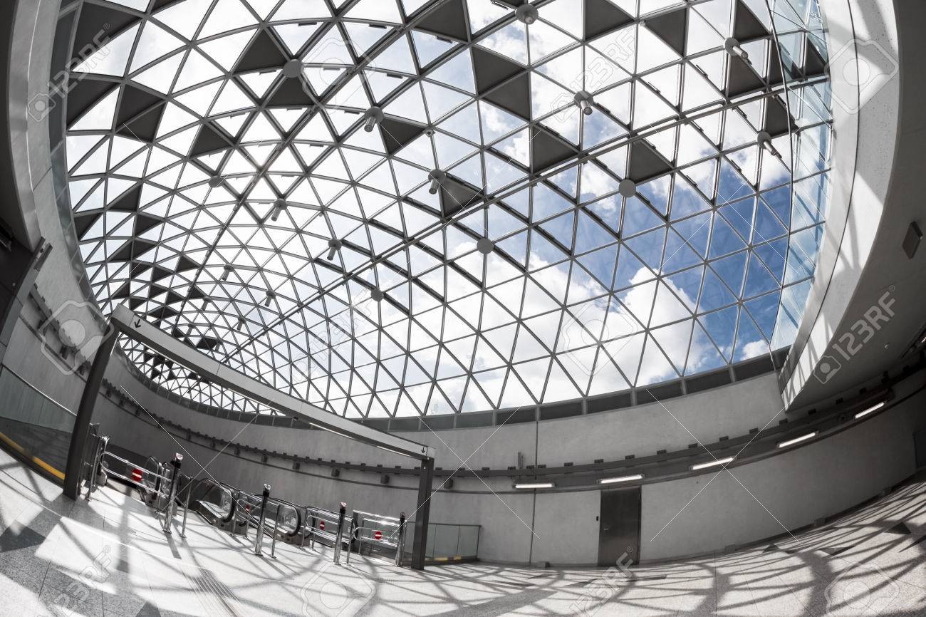 Futuristico, moderno interno edificio, struttura del tetto in ... Struttura in vetro moderna