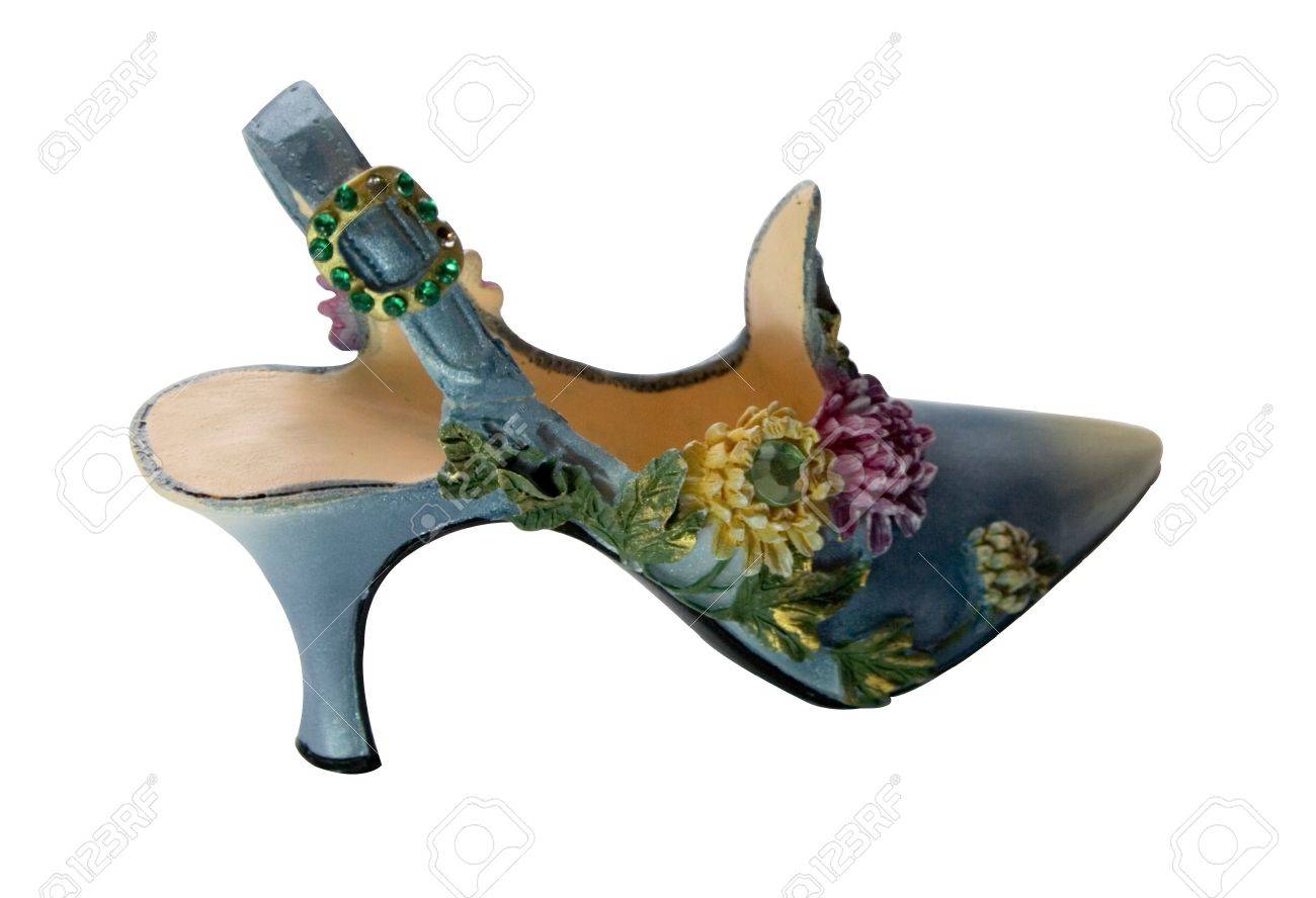 Yes, there are two pairs that are almost exactly the same but they're Blue Fin and when I slipped them on they felt amazing. I love gray flops and I need