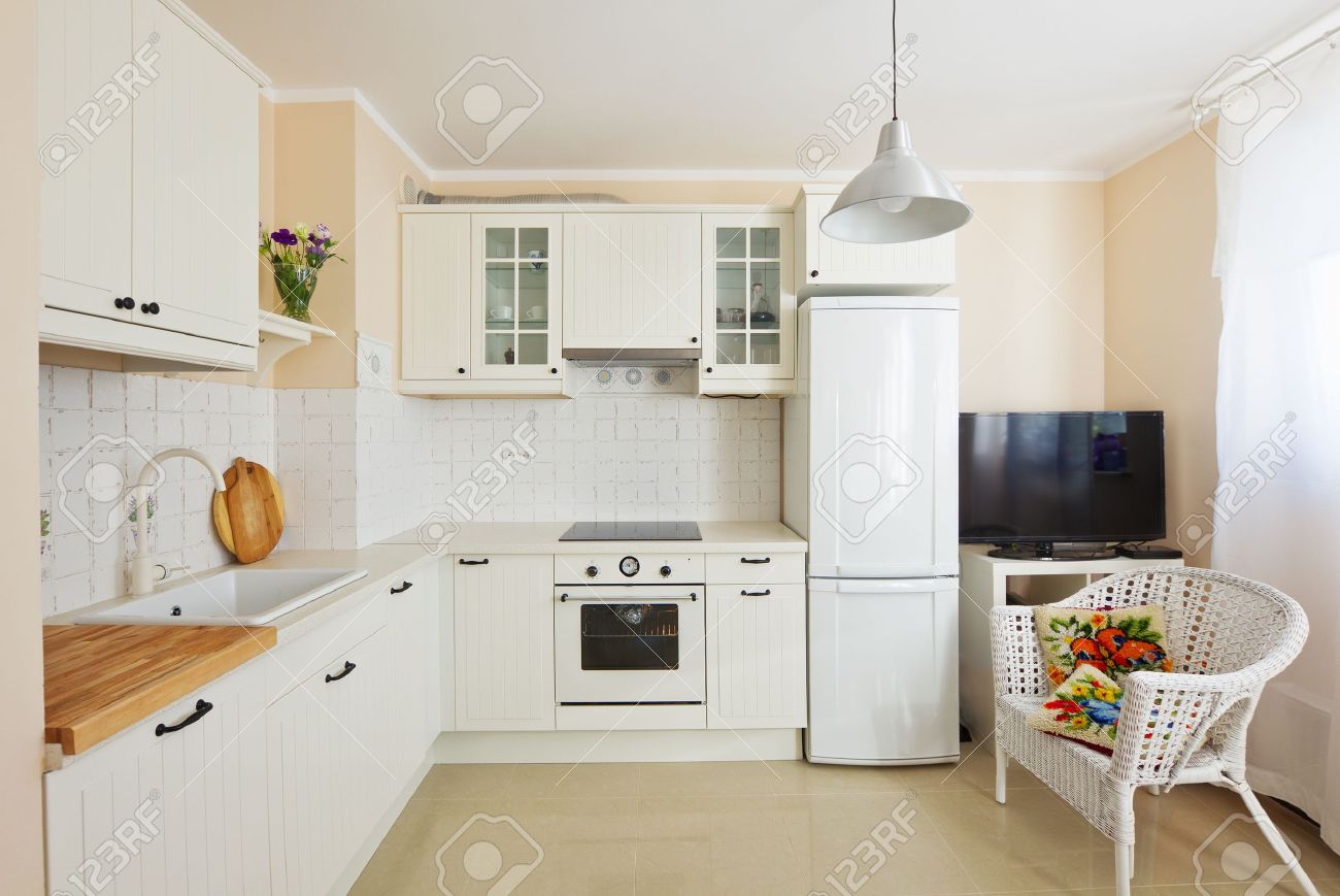 Blanc cuisine moderne dans un style rustique antique banque d ...