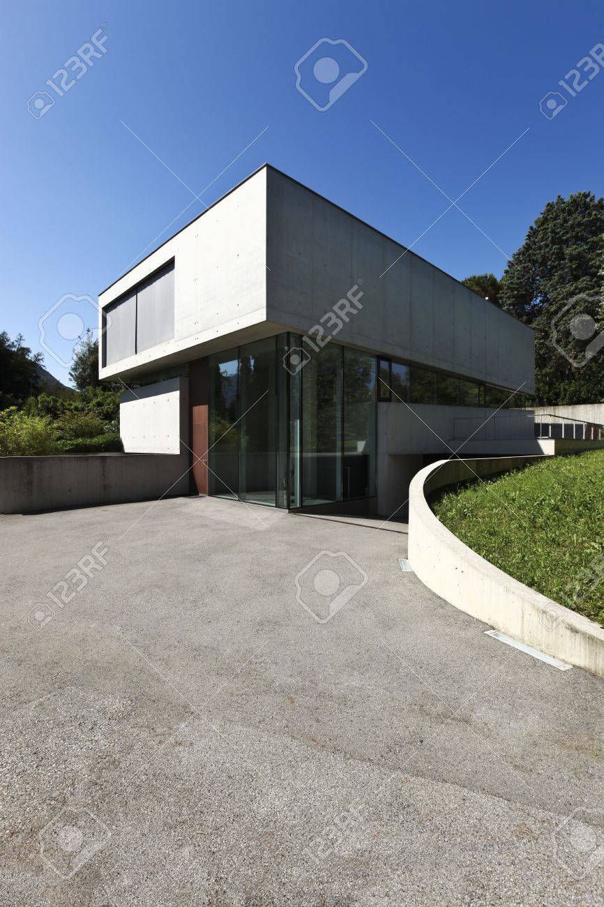 ntrance Of Modern House In Beton Stock Photo, Picture nd ... ntrance Of Modern House In Beton Stock Photo, Picture nd ... - ^