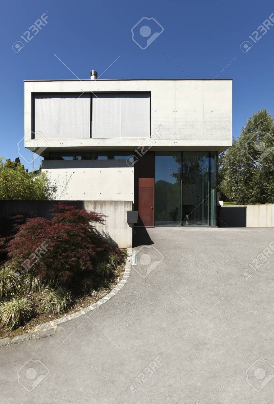 ntrance Of Modern House In Beton Stock Photo, Picture nd ... ntrance Of Modern House In Beton Stock Photo, Picture nd ... - ^