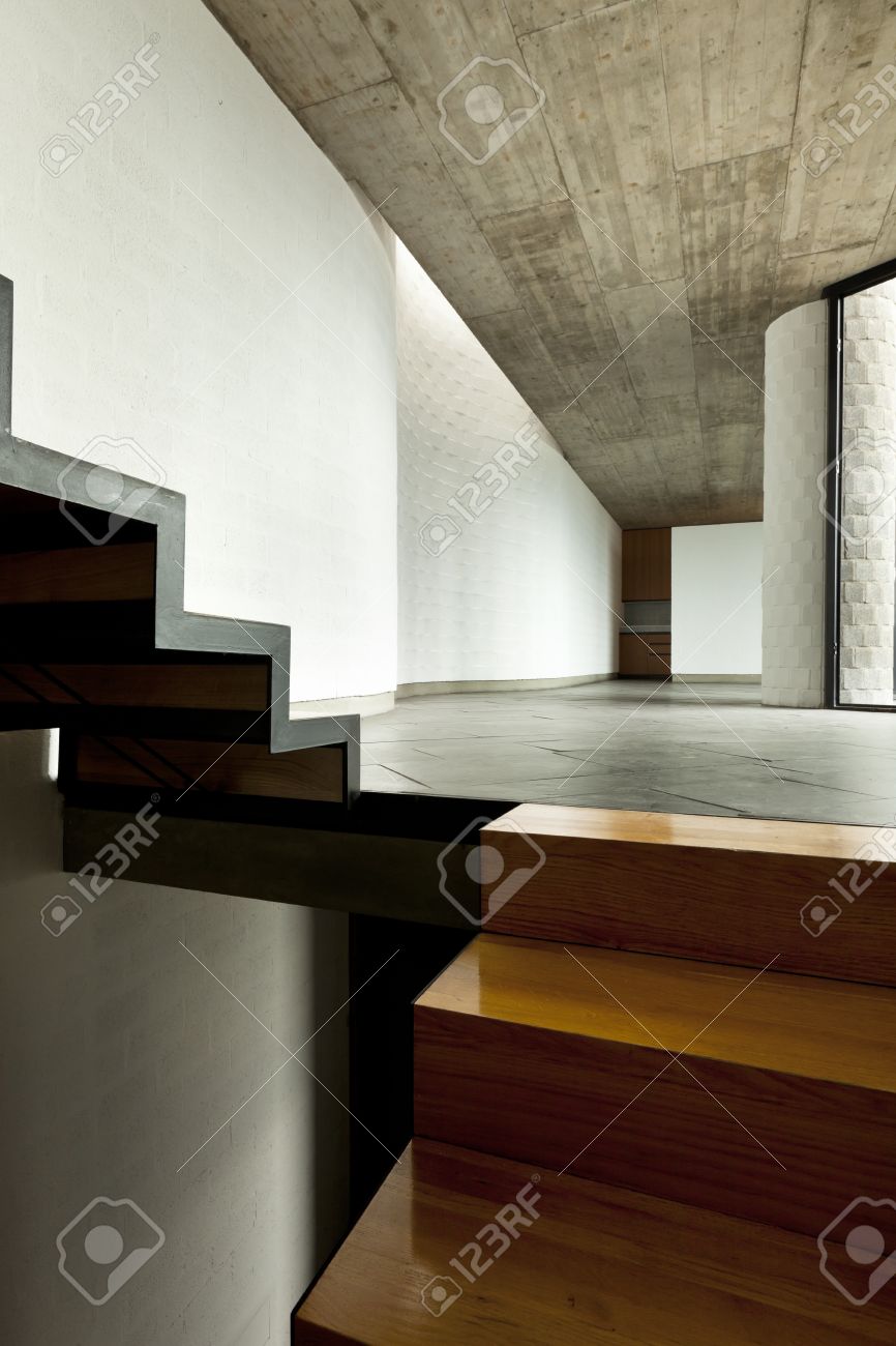 Interno villa moderna, passaggio, scala in legno foto royalty free ... Scala Moderna disegno