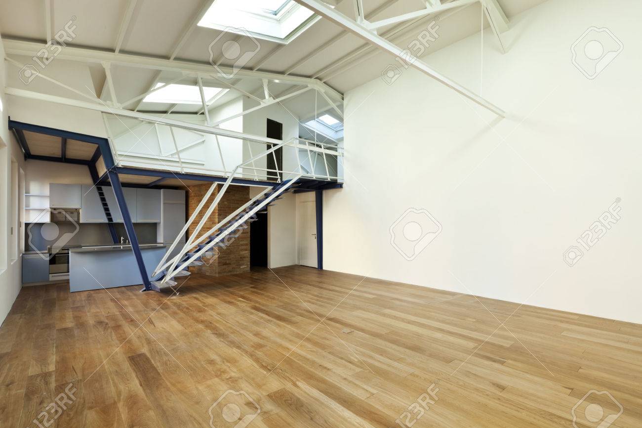 Design moderne, appartement avec mezzanine banque d'images et ...