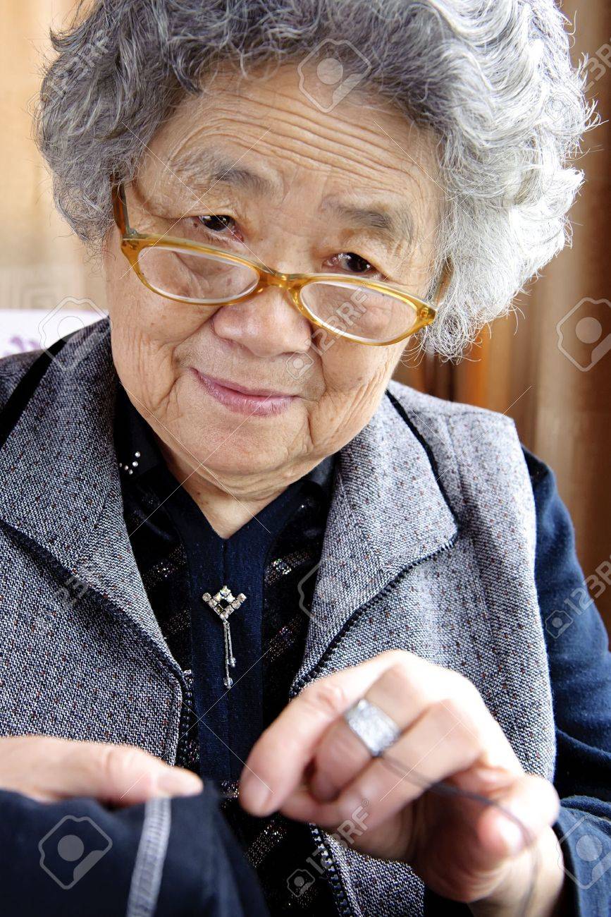 Asian Grandma – The BodyProud Initiative