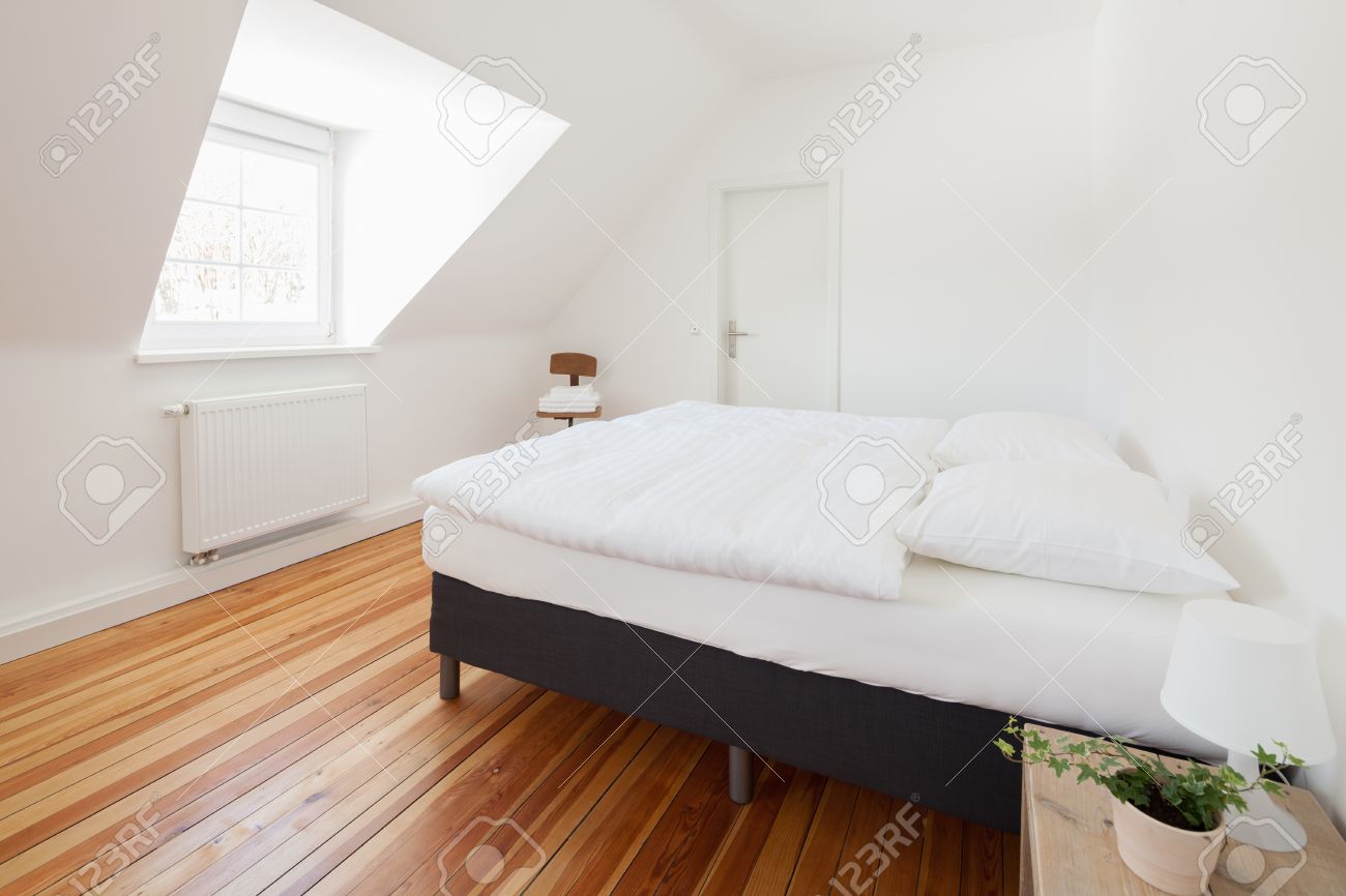 Mensole moderne camera da letto: arredare con le mensole tutte ...