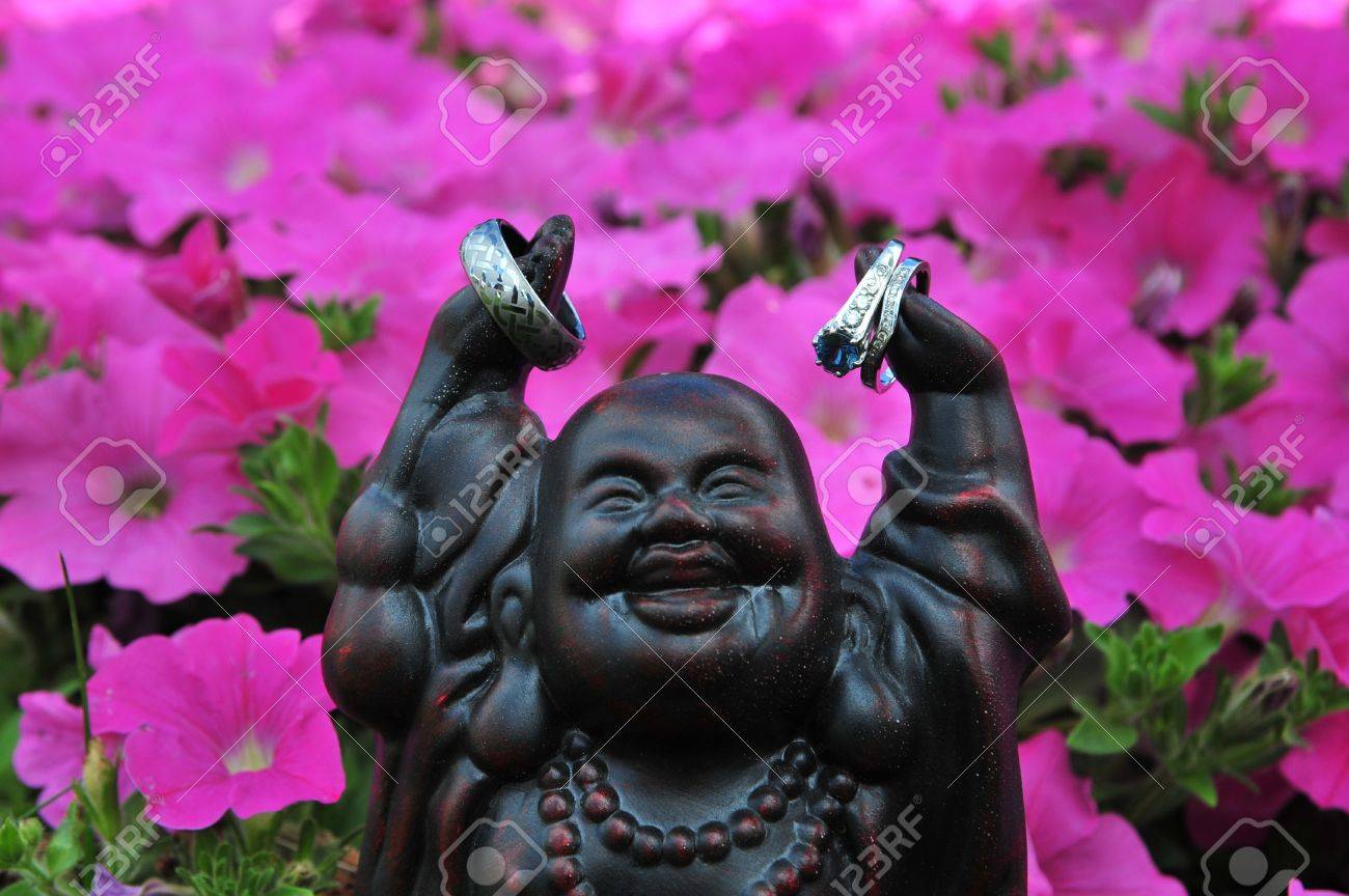 wedding rings buddha