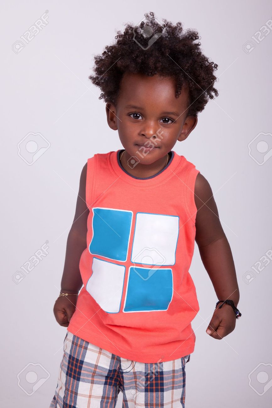 Afro hair royalty vrije foto's, plaatjes, beelden en stock fotografie Slaapkamer donker meubilair