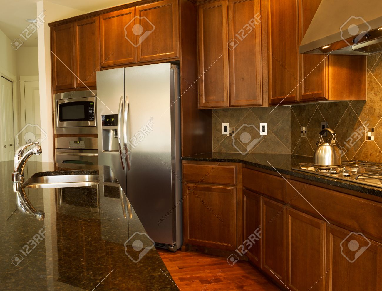 Cucine con bancone all americana : cucina con bancone all ...