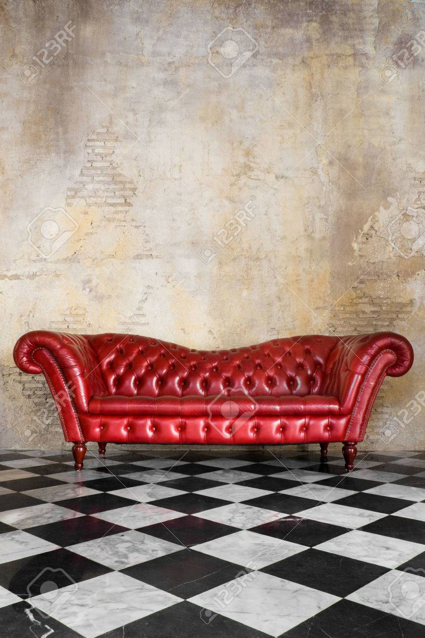 Style vintage de la décoration intérieure du canapé en cuir noir ...