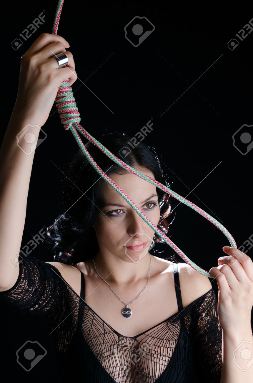 Женщины с висячими