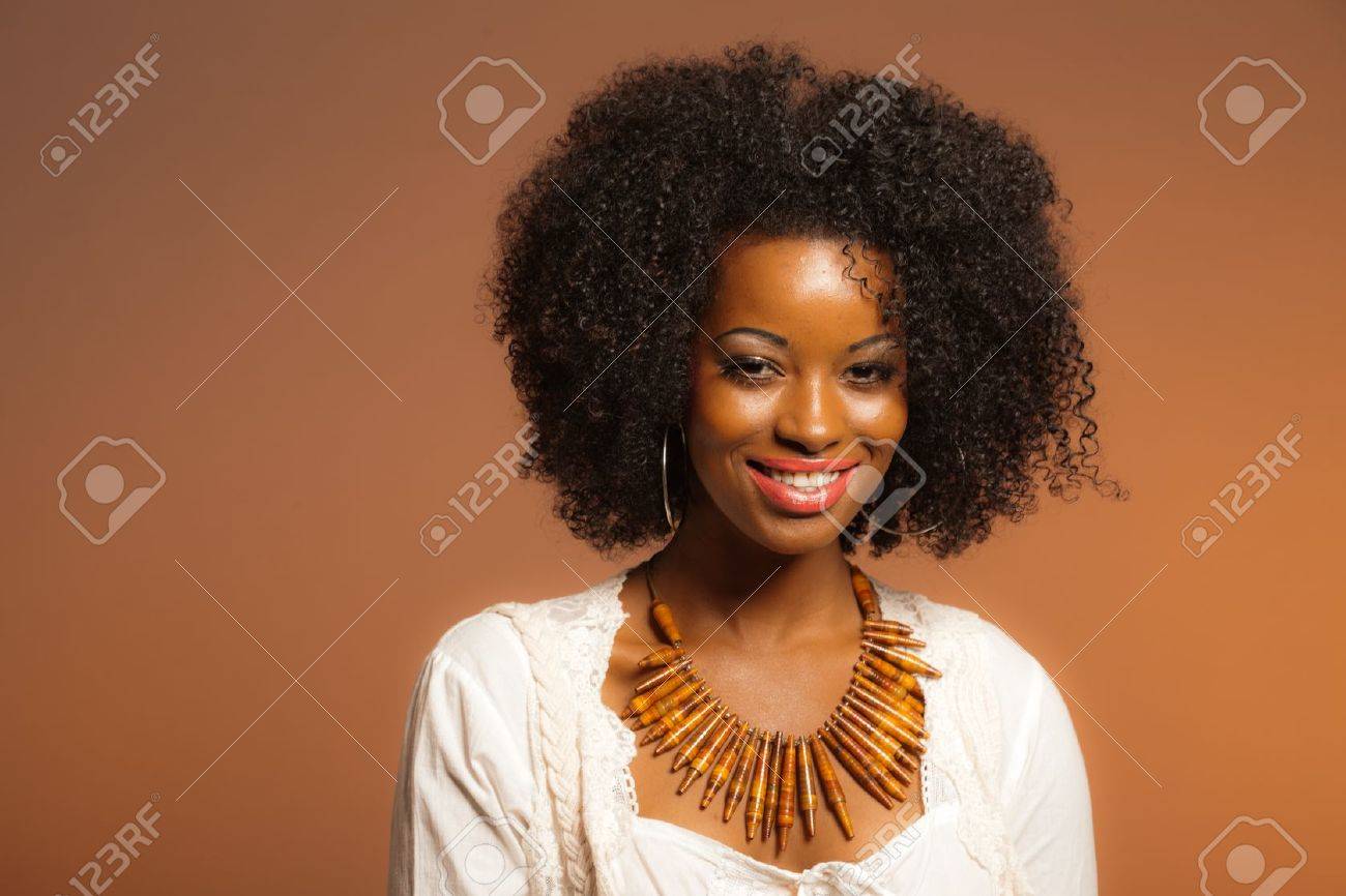 coiffure femme cheveux mi long coiffure mariee ete