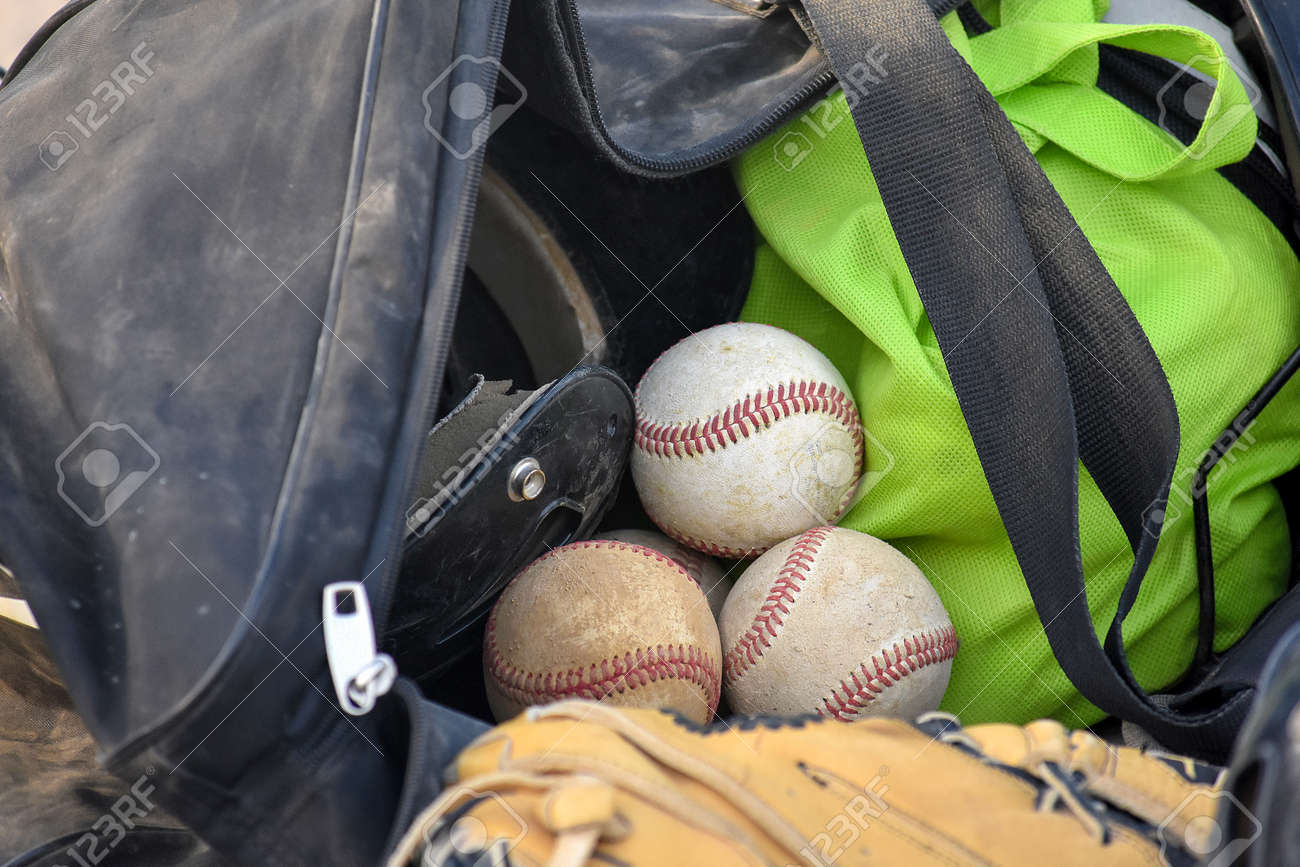 bag for baseballs