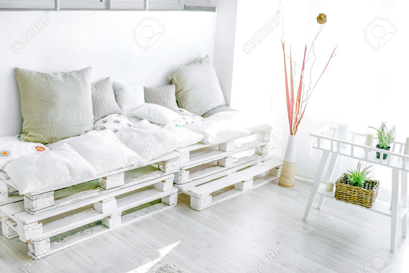 pallet interior home - white and bright sunny room - 103053972 pallet interior home - white and bright sunny room - 103053972