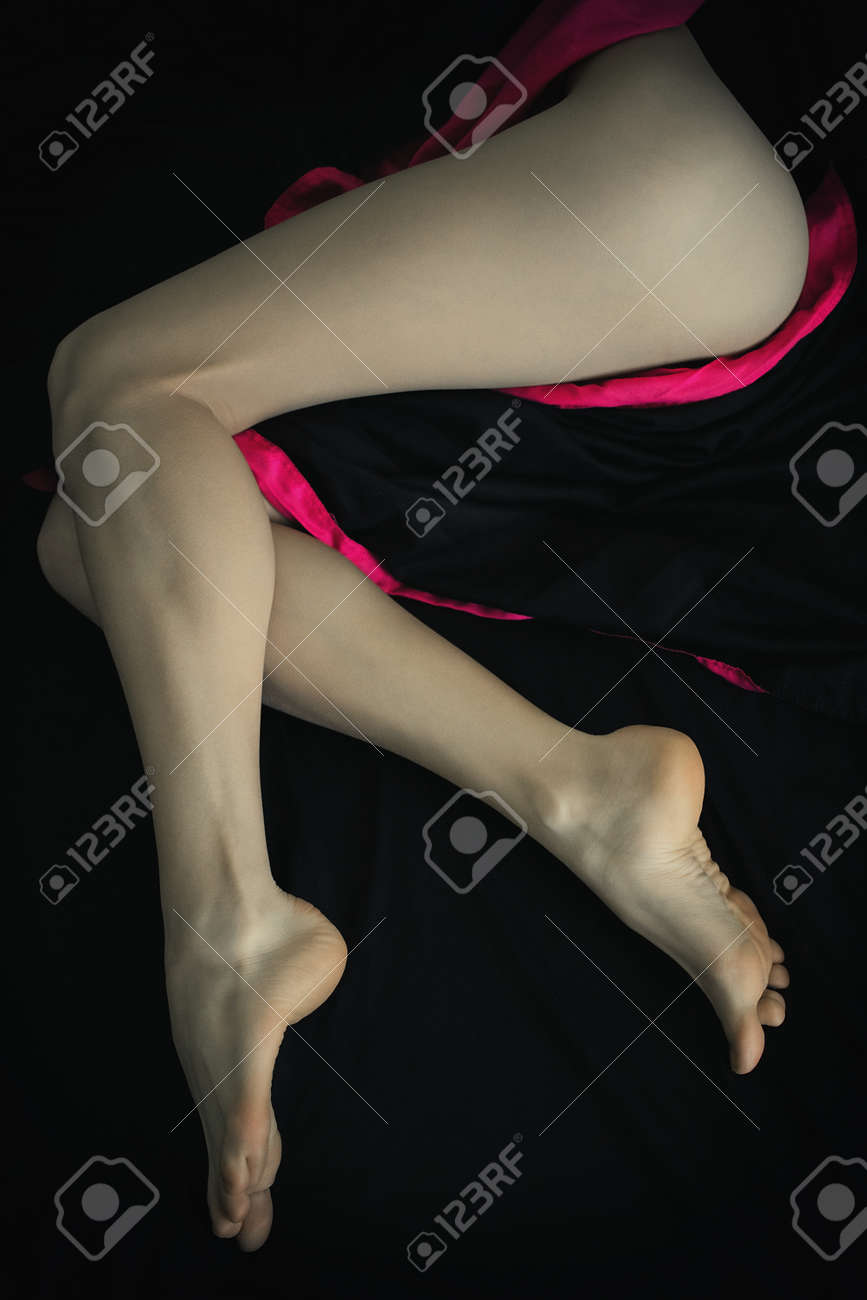 美脚　接写 