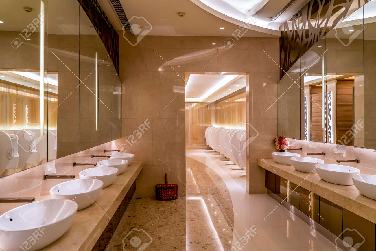 Hotel Bathroom Stock Photo, Picture and Royalty Free Image. Image 100795500., image size:1300x867