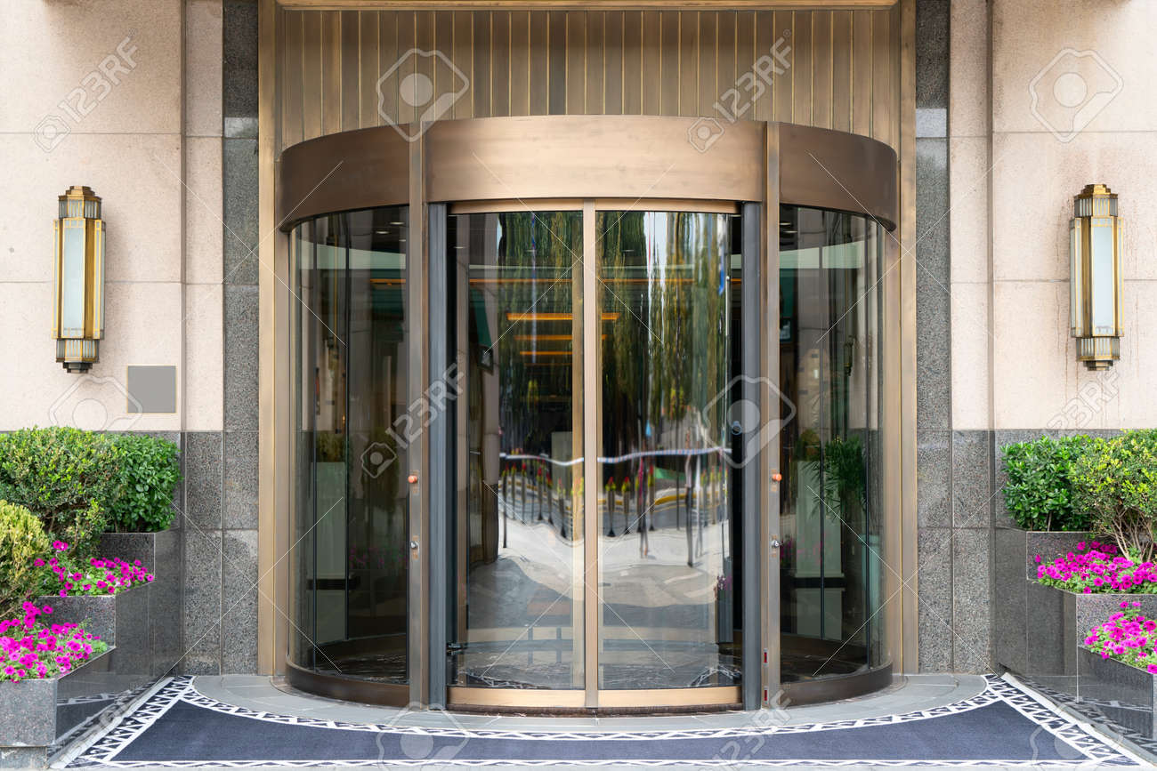 Modern Architectural Glass Revolving Door