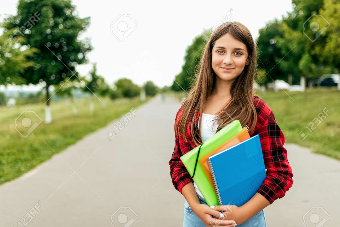 Schoolgirl Free