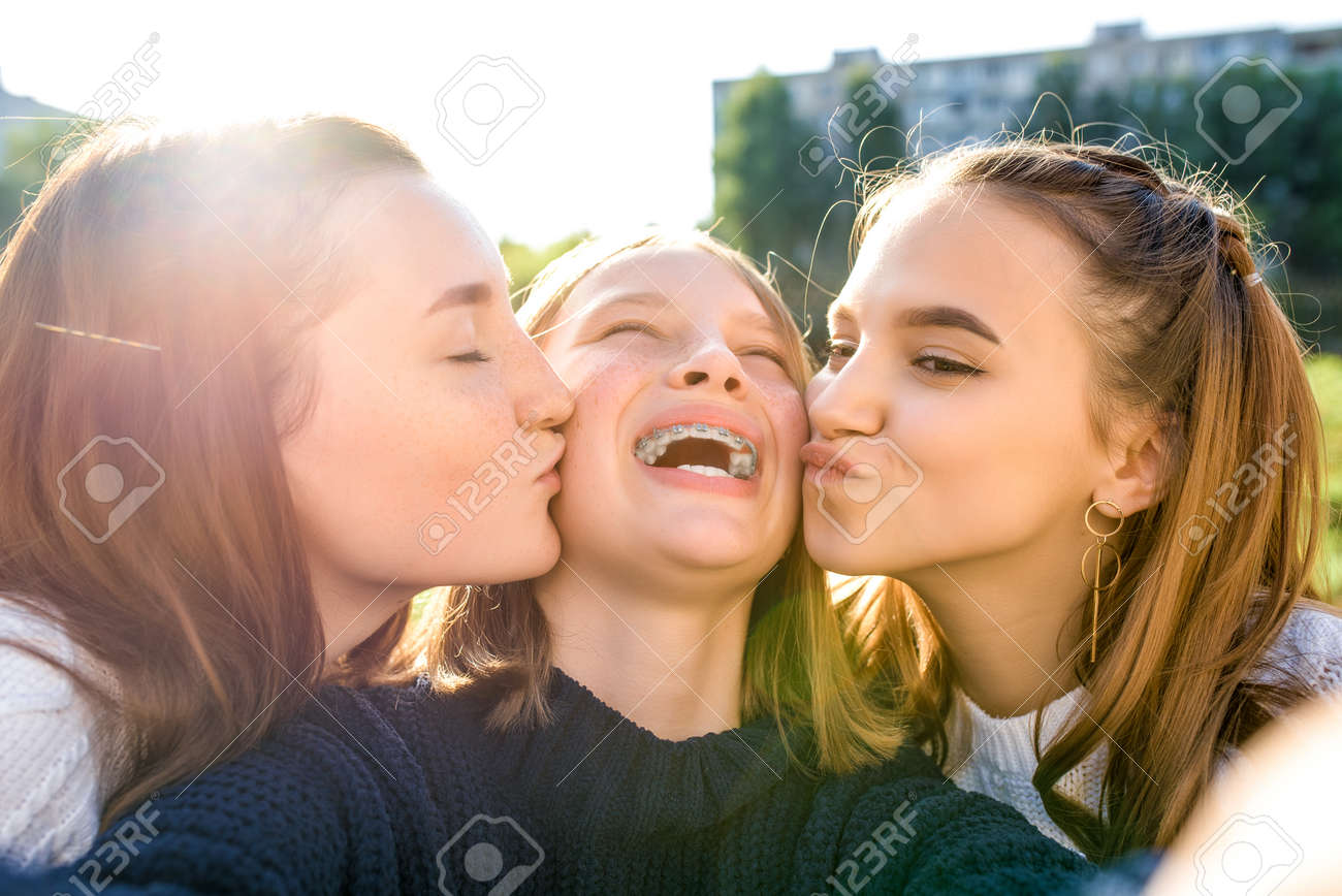 Young Girls 13 15 Young Girls 13 15