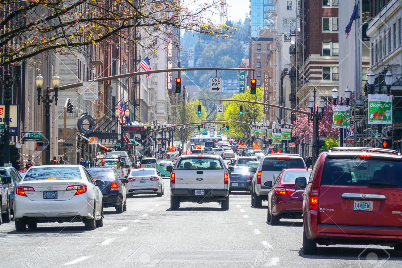 Portland Oregon Street View Street View In Portland - Traffic On Broadway - Portland - Oregon - April  16, 2017 Stock Photo, Picture And Royalty Free Image. Image 79365648.