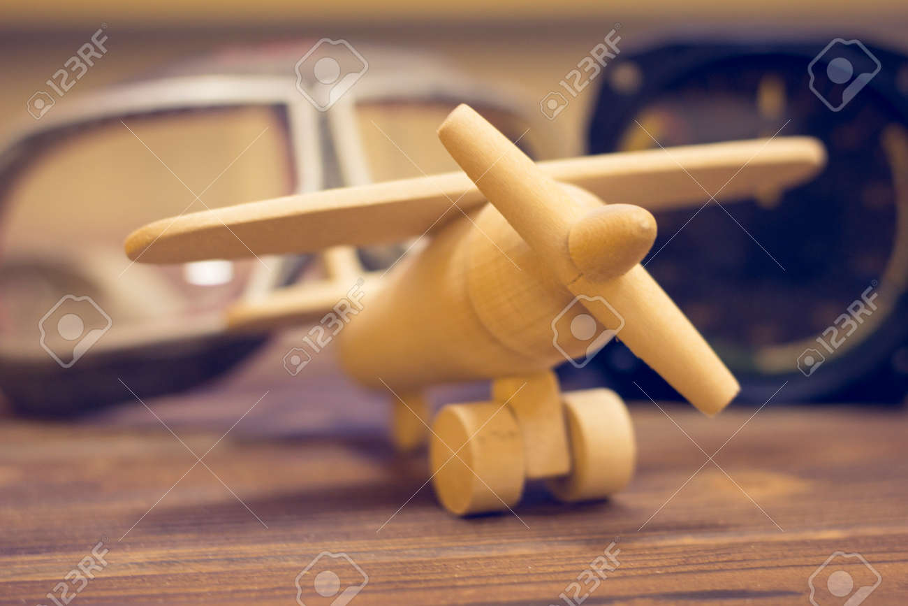 toy wooden plane