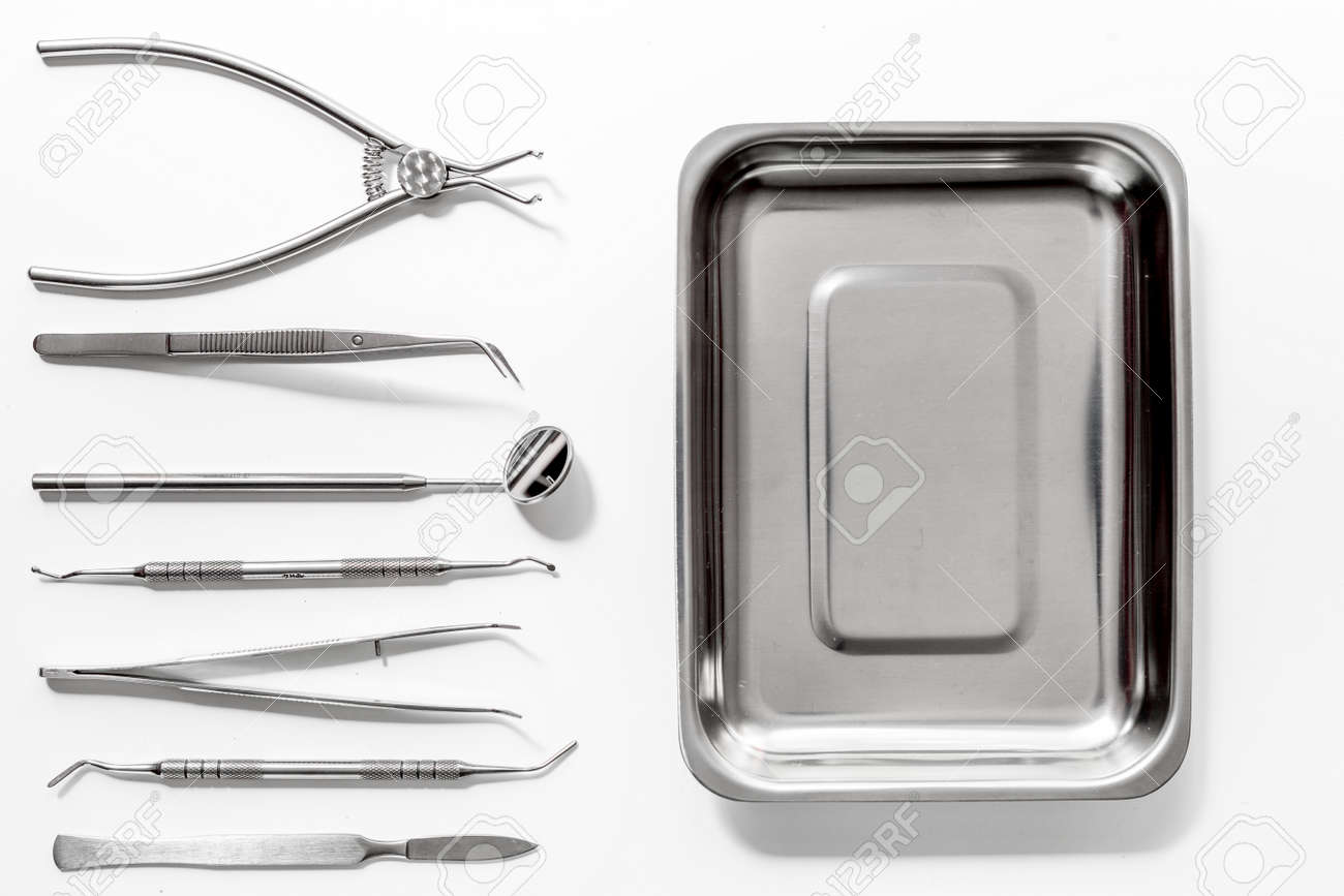 Dentista Cerca  . Tanto Los Ortodoncistas Como Los Dentistas Ayudan A Los Pacientes A Mejorar Su Salud Bucal, Pero De Diferentes Maneras.