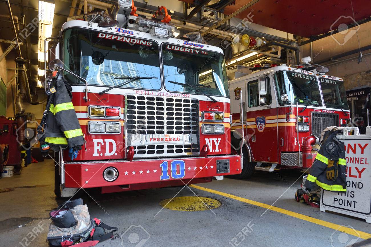 新品】【未使用】CODE3 FDNY ニューヨークファイア 消防局 消防車