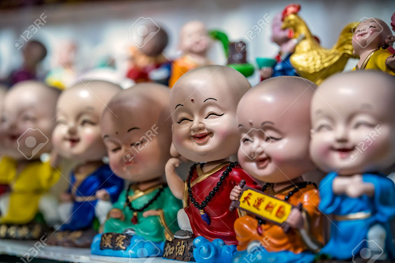 中国 陶製 人形置物