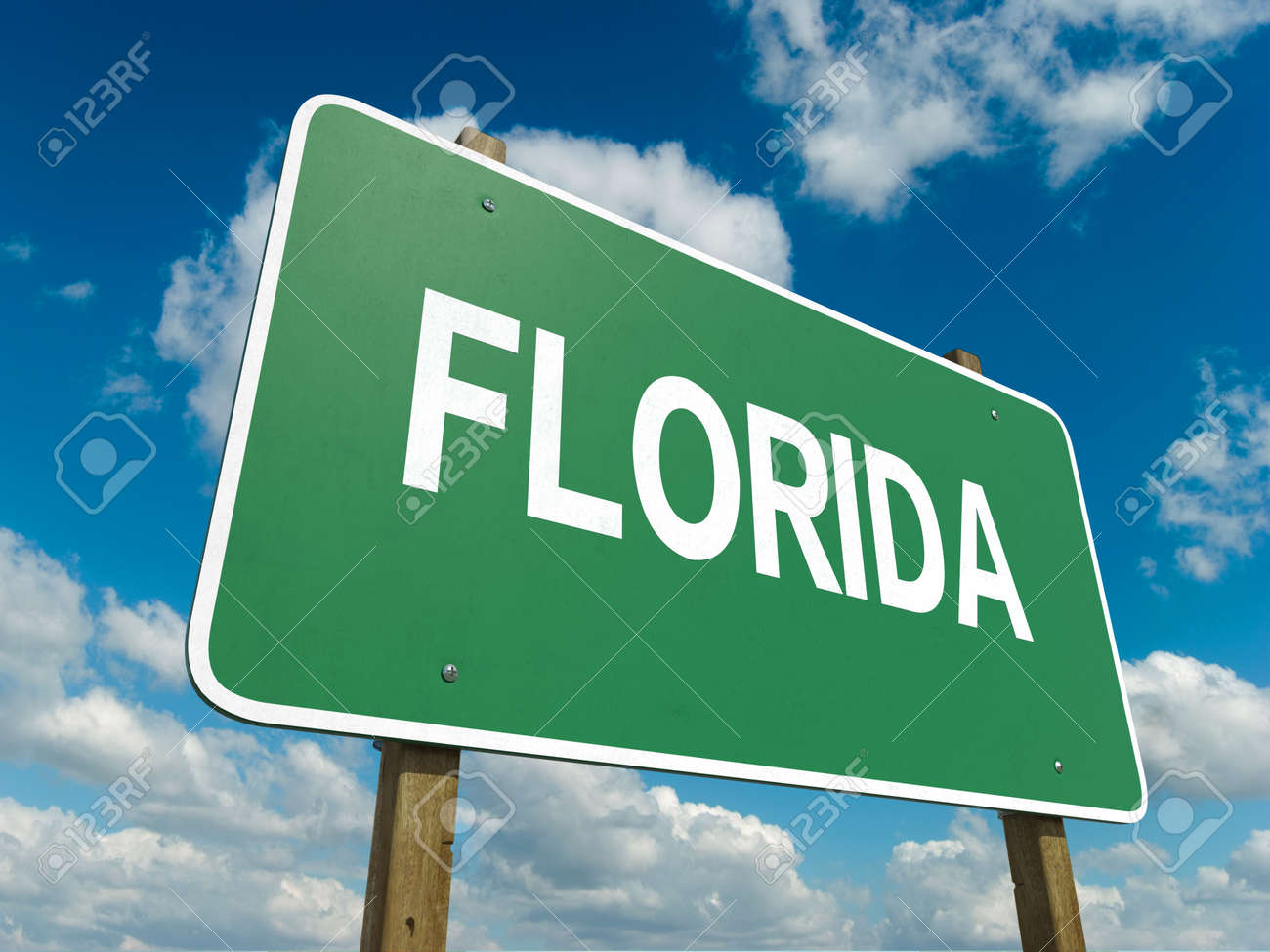 空を背景にフロリダ言葉で道路標識 の写真素材 画像素材 Image