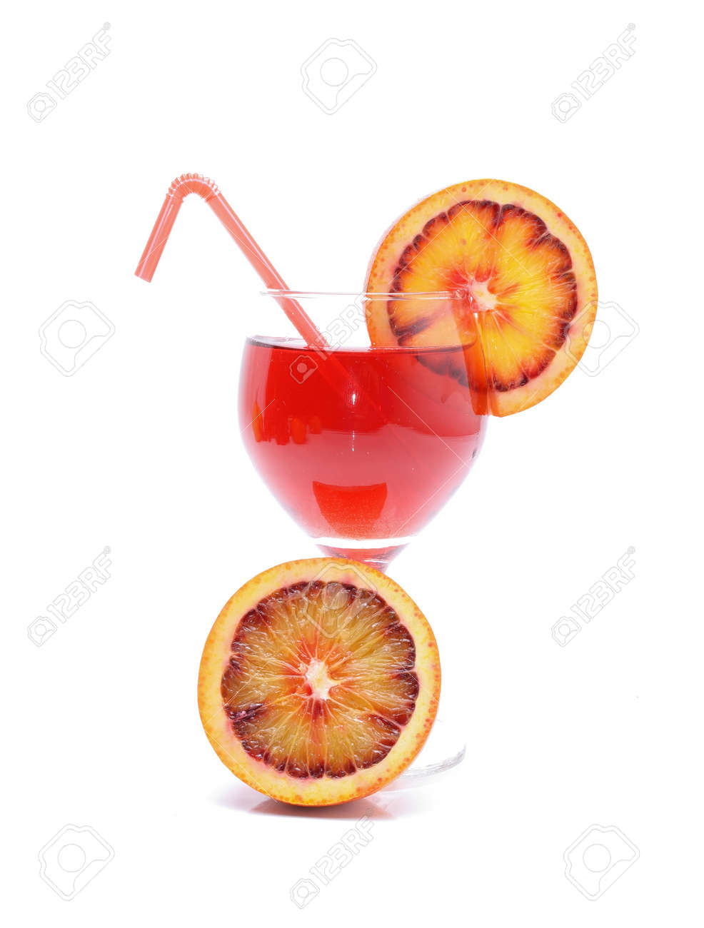 ブラッド オレンジ ブラッド オレンジのスライスとカクテル の写真素材 画像素材 Image