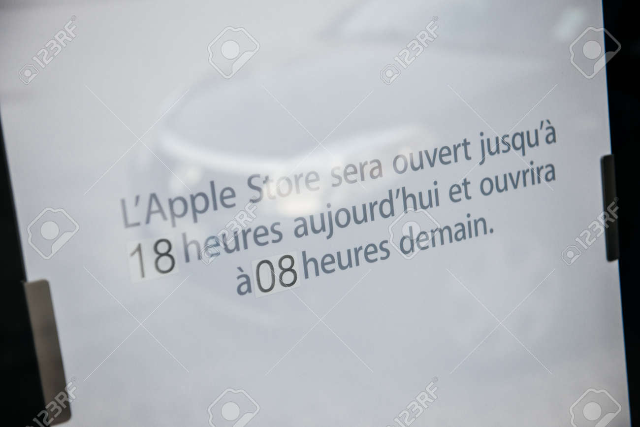 Strasbourg France September 18 2014 Apple Store With Covered Stock Photo Picture And Royalty Free Image Image 31685450