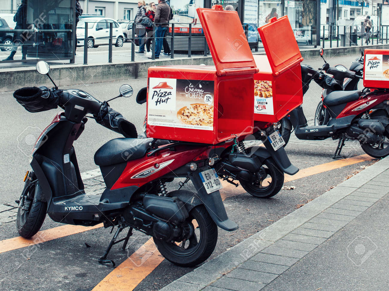 pizza hut delivery bike