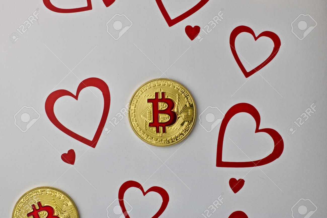 디지털 통화 실제 금속 비트 코인 사랑 마음 장면. 로열티 무료 사진, 그림, 이미지 그리고 스톡포토그래피. Image 94496111