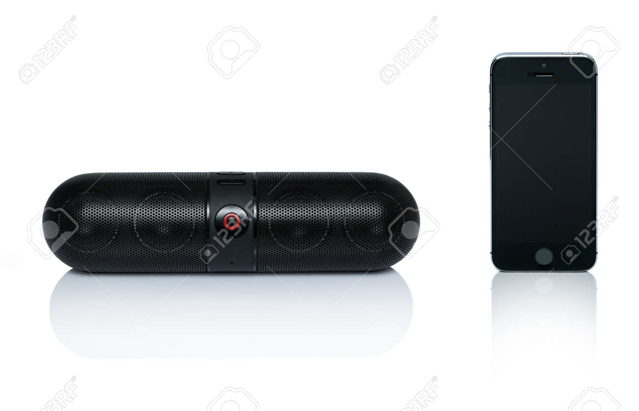 mobile connected speaker