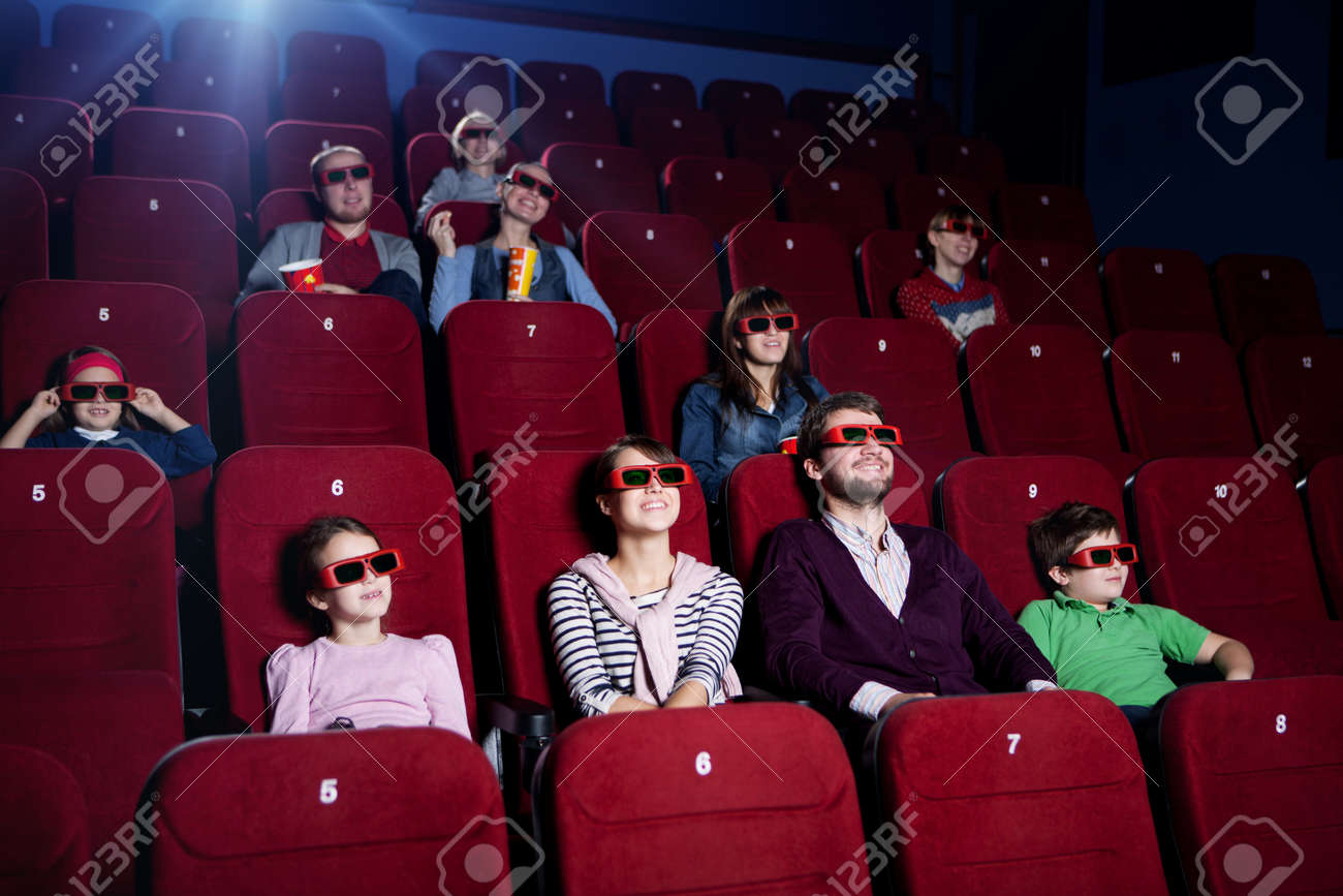 smiling people in 3d