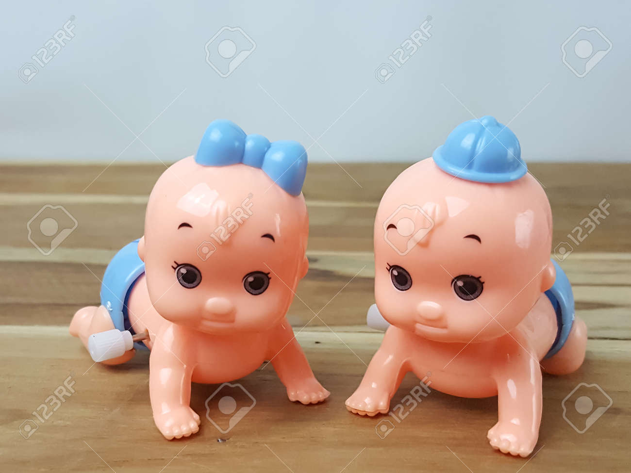 crawling baby toy